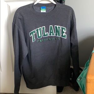 Men’s medium Champion Tulane Pullover.